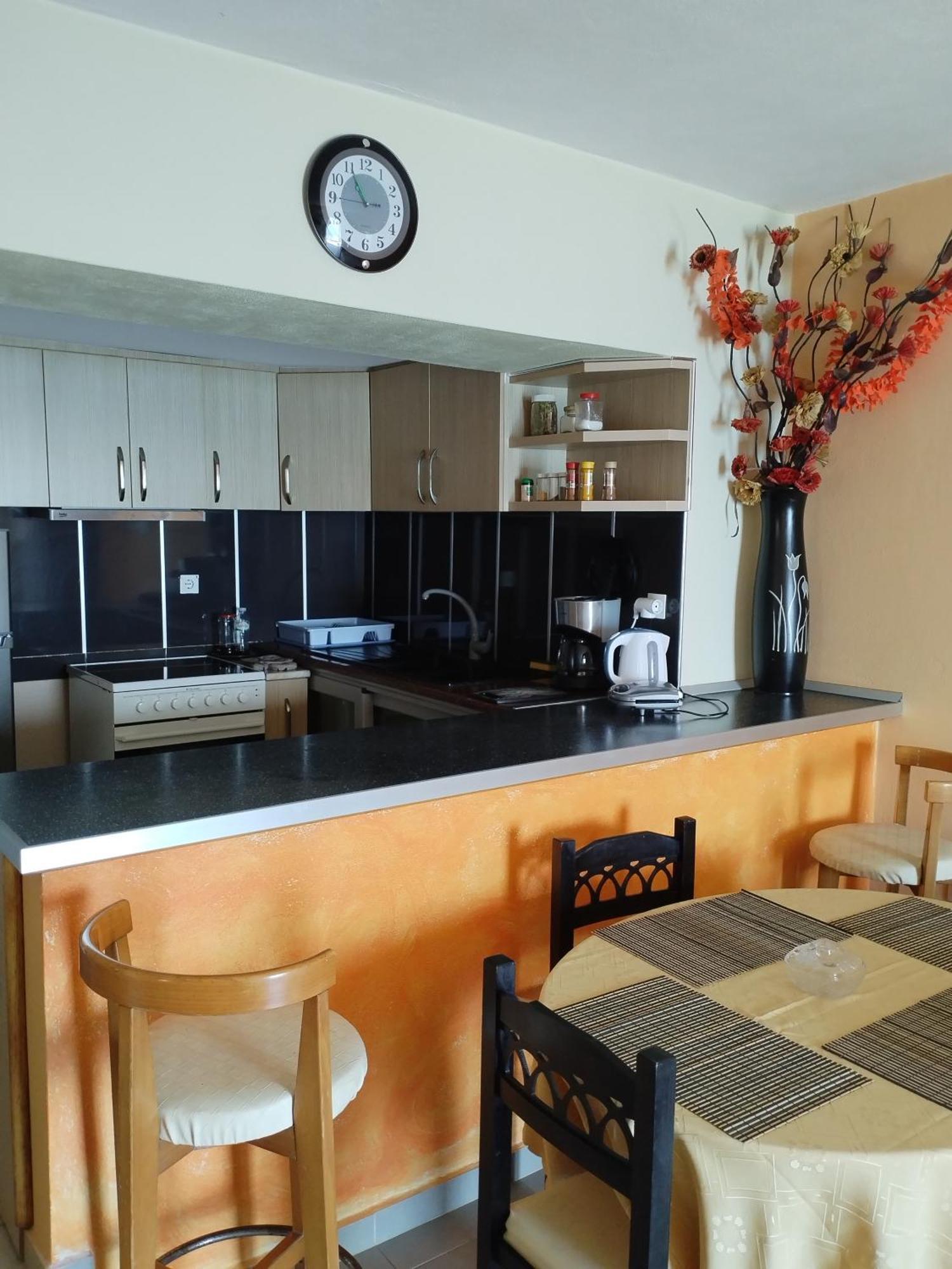 Veronika'S Apartment Himare Phòng bức ảnh